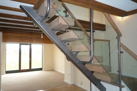 3 bedroom barn conversion to rent, Rode Hall Farm, North Road