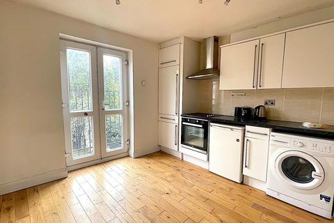 2 bedroom flat to rent, 34 Cannon Street Road, London E1