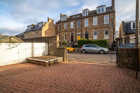 40 Pirniefield Place, Edinburgh, EH6 7PN