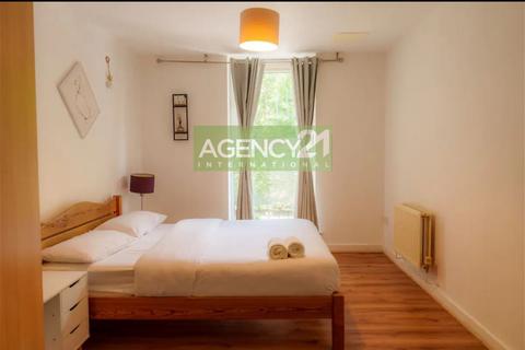 2 bedroom flat for sale, Seward Street, London, EC1V