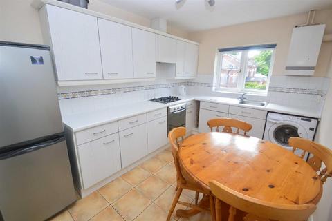 2 bedroom apartment to rent, Pavilion Way, Macclesfield