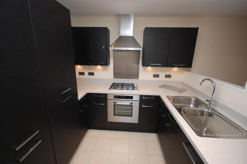 2 bedroom apartment to rent, Lynmouth Avenue, Chelmsford, Essex, CM2