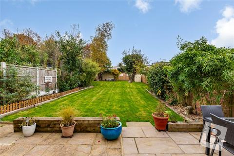 4 bedroom end of terrace house for sale, Kavanaghs Road, Brentwood, Essex, CM14