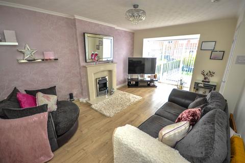 2 bedroom end of terrace house for sale, Westcliffe Way, South Shields