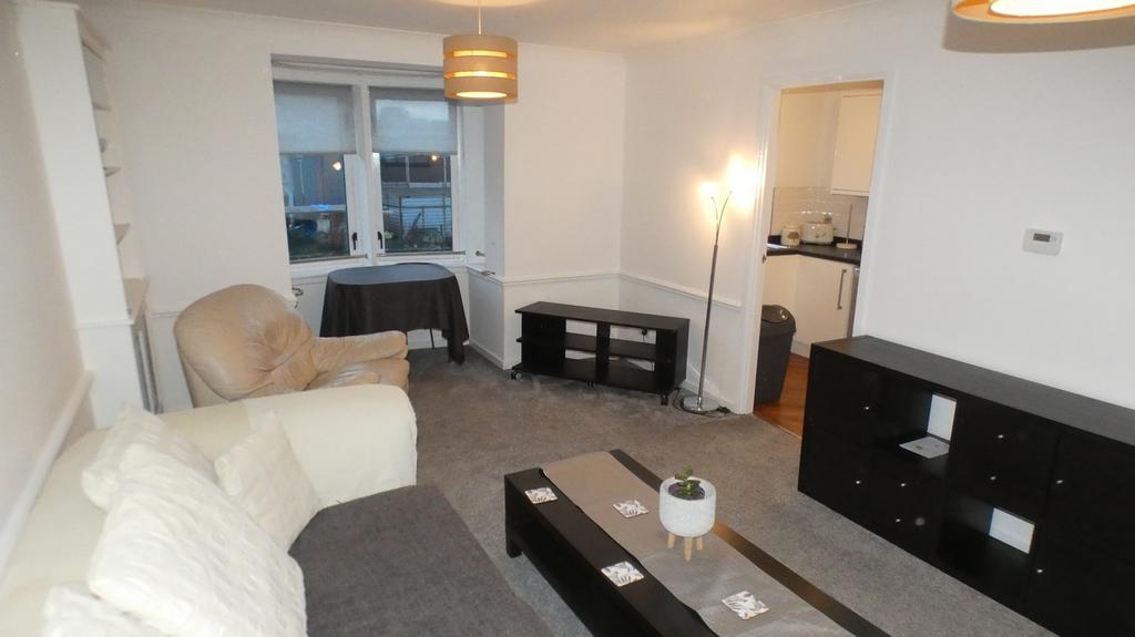 Apartment in Glasgow - View 3
