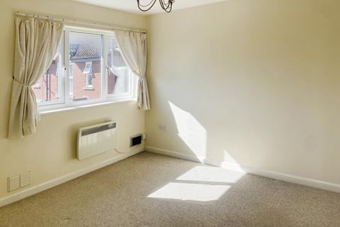 1 bedroom terraced house to rent, Waltham Gardens, Banbury OX16