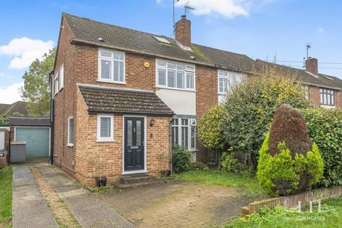 4 bedroom semi-detached house for sale, Woodland Avenue