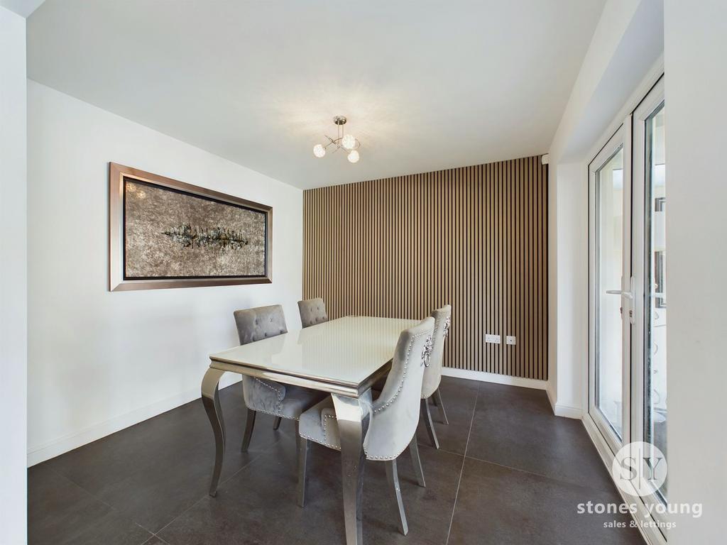 Superb Open Plan Living Dining Kitchen