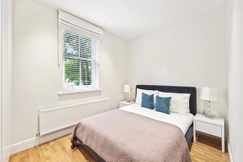 3 bedroom apartment to rent, Hamlet Gardens, King Street, W6