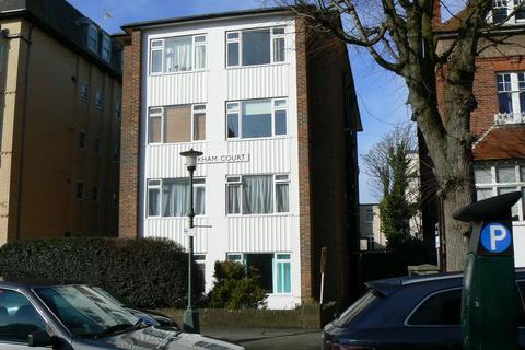 Studio to rent, Fourth Avenue, Hove