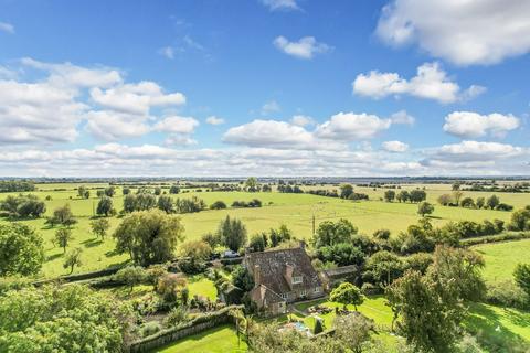 4 bedroom detached house for sale, Wey Street, Ruckinge, Ashford, Kent, TN26