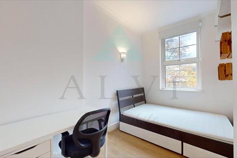 2 bedroom apartment to rent, Drummond Street, London NW1