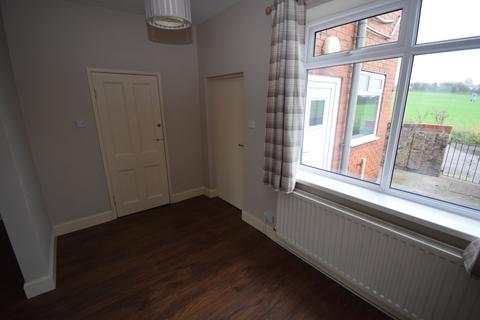 2 bedroom end of terrace house to rent, Eden Terrace, Kirk Merrington DL16