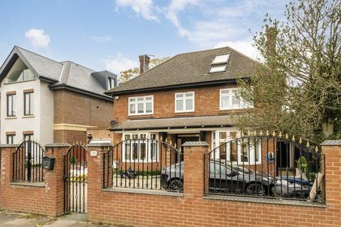 4 bedroom house to rent, Creswick Road, London W3