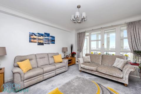 3 bedroom apartment for sale, Marine Drive, Brighton BN2