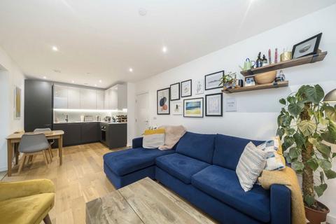 1 bedroom flat to rent, Prospect Row, London E15