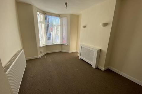 3 bedroom end of terrace house to rent, Delamore Street, Liverpool