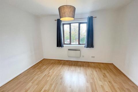 2 bedroom terraced house for sale, Shoemaker Close, Astcote