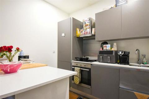 1 bedroom flat for sale, Brindley Place, Uxbridge, Middlesex, UB8 2FA