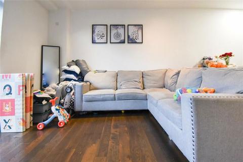 1 bedroom flat for sale, Brindley Place, Uxbridge, Middlesex, UB8 2FA