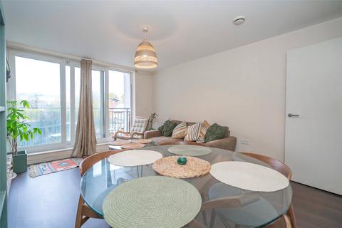 1 bedroom apartment for sale, Lankaster Gardens, London, N2