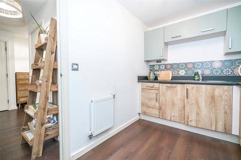 1 bedroom apartment for sale, Lankaster Gardens, London, N2