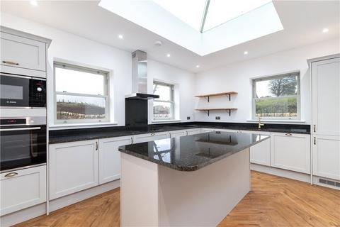 3 bedroom detached house to rent, Bingley Road, Menston, Ilkley, LS29