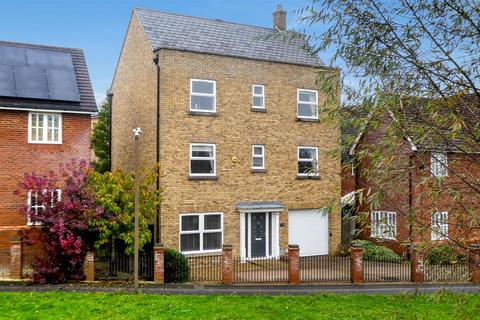 5 bedroom detached house for sale, Frampton Grove, Westcroft, Milton Keynes