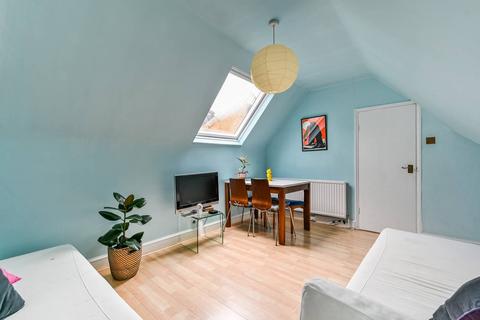 2 bedroom flat to rent, Osbaldeston Road, Upper Clapton, London, N16