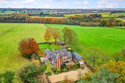 4 bedroom detached house to rent, Rudding Lane, Follifoot, Harrogate, North Yorkshire, HG3