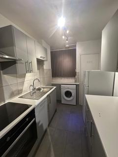 2 bedroom house to rent, Craybury End, London SE9