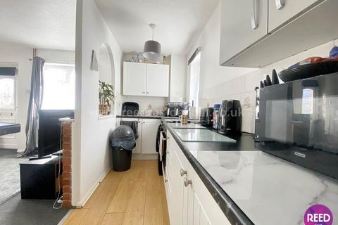 1 bedroom end of terrace house for sale, The Bentleys, Southend On Sea