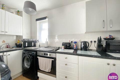 1 bedroom end of terrace house for sale, The Bentleys, Southend On Sea