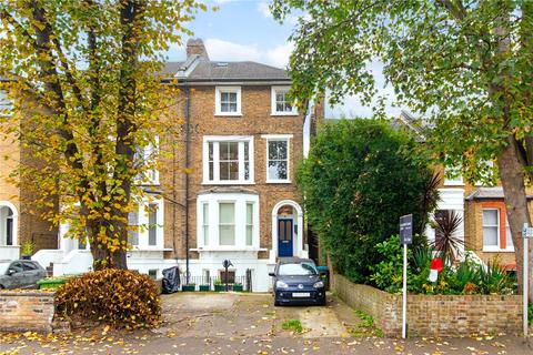34c Queens Road, Twickenham, TW1 4EX
