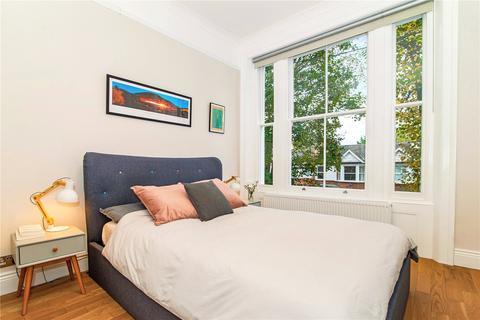 34c Queens Road, Twickenham, TW1 4EX