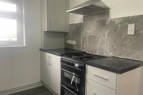 2 bedroom flat to rent, Laurel Park, Harrow HA3