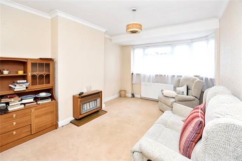 2 bedroom maisonette for sale, Russell Close, Bexleyheath, DA7