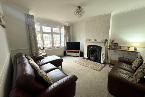 4 bedroom semi-detached house for sale, Huxley Road, South Welling, Kent, DA16