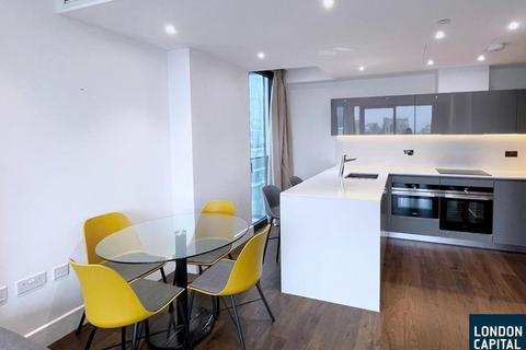 3 bedroom apartment for sale, Piazza Walk, London, E1