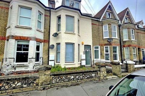 1 bedroom apartment to rent, Bayford Road Littlehampton BN17