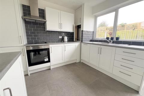 2 bedroom detached bungalow for sale, Hubbards Chase, Walton On The Naze CO14