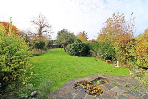 88 Hayes Way, Beckenham, BR3 6RS