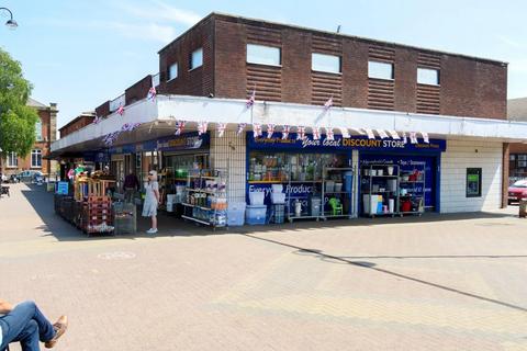 Retail property (out of town) to rent, Royton Square, Oldham OL2