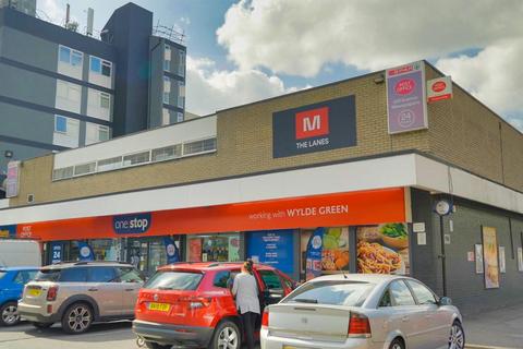 Retail property pop up to rent, M The Lanes, Sutton Coldfield B73