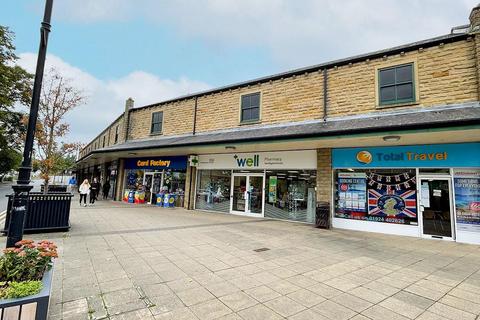 Convenience store to rent, Northgate, Heckmondwike WF16