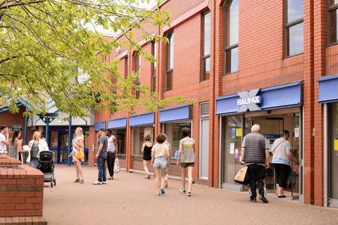 Convenience store to rent, Penny Hill Centre, Leeds LS10