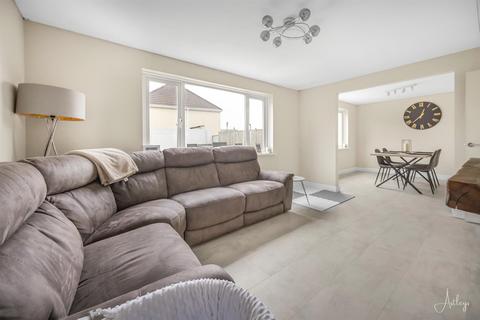 55 Heol Illtyd, Neath, SA10 7SG