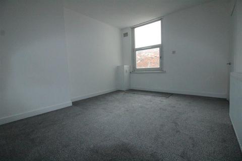 1 bedroom apartment to rent, Union Street, Heckmondwike