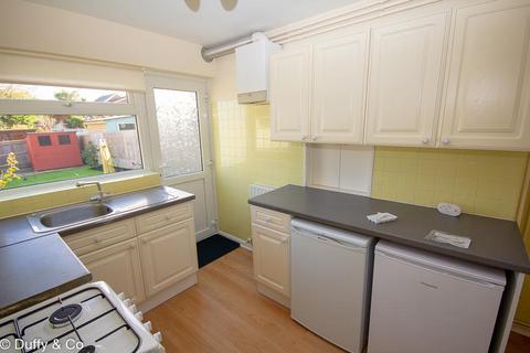 3 bedroom terraced house to rent, Marle Avenue, Burgess Hill, West Sussex