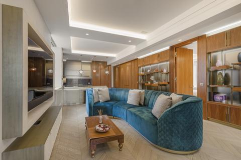 4 bedroom apartment for sale, Orchard Court, London W1H